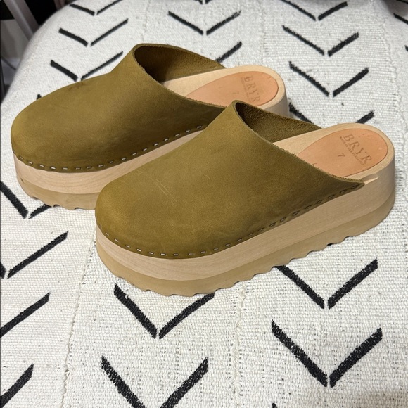 Bryr green Women's Clogs 37 - Picture 3 of 9